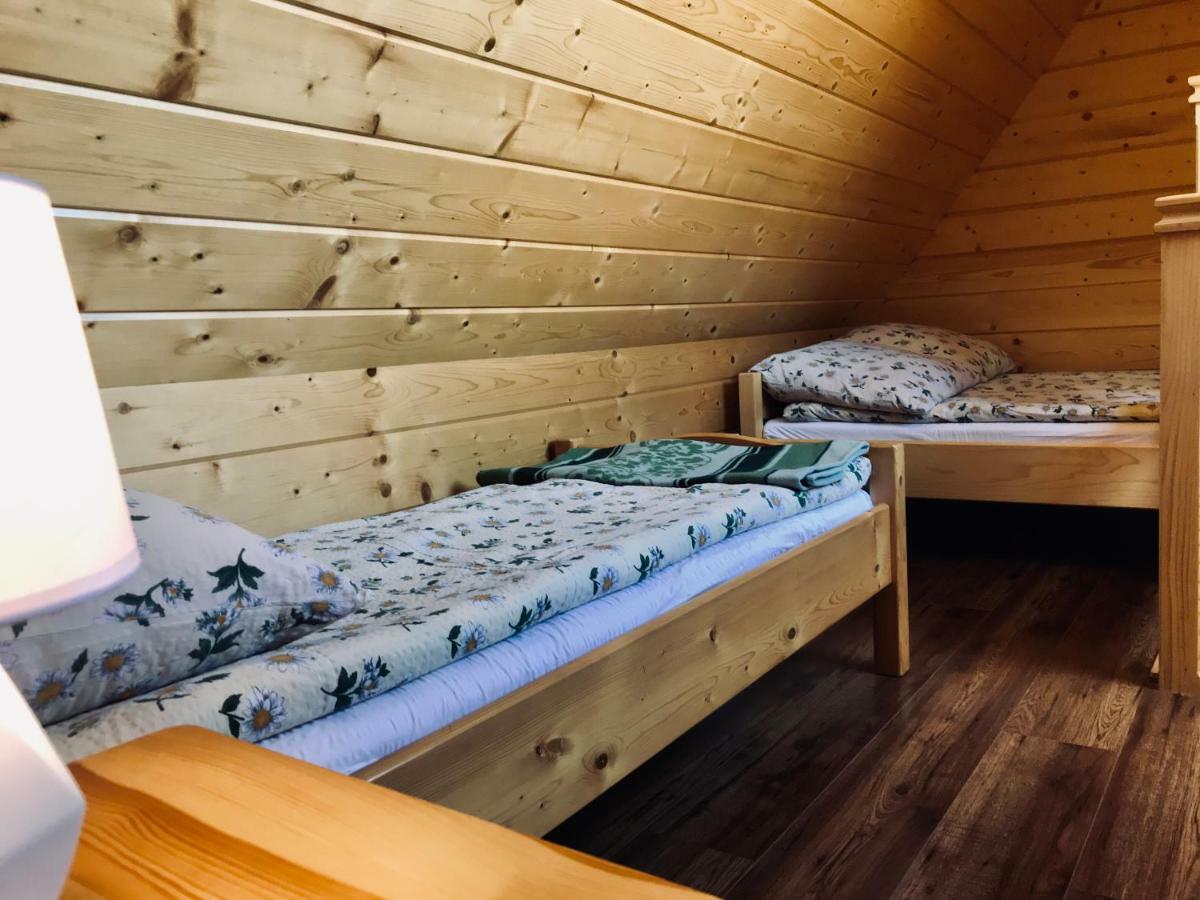Pokoje Goscinne U Jaska Зомб Екстериор снимка